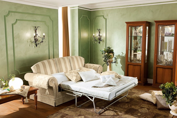 раскладной диван в классическом стиле