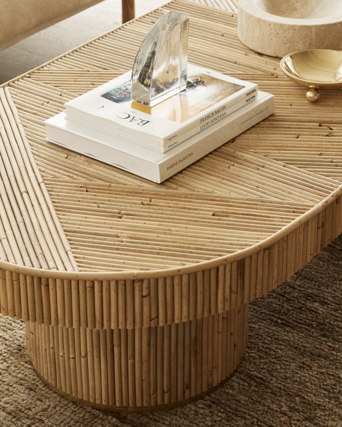 стол из бамбука
