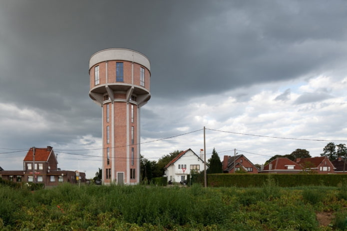 дом из водонапорной башни в Бельгии