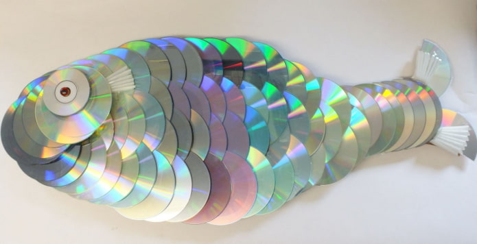 рыба из компакт-дисков
