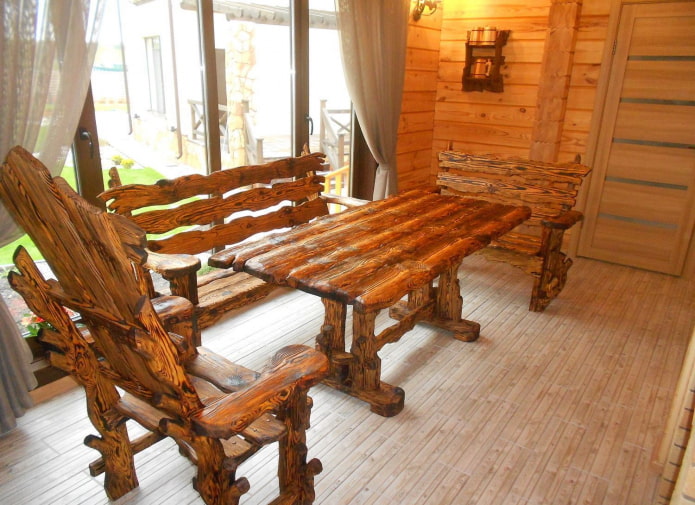 деревянная мебель в предбаннике