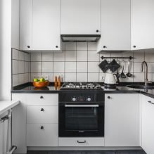 Белый кухонный гарнитур: особенности выбора, сочетания, 70 фото в интерьере-5