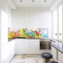 Белый кухонный гарнитур: особенности выбора, сочетания, 70 фото в интерьере-12