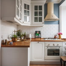 Белый кухонный гарнитур: особенности выбора, сочетания, 70 фото в интерьере-20