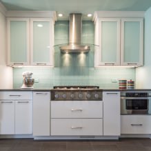 Белый кухонный гарнитур: особенности выбора, сочетания, 70 фото в интерьере-15