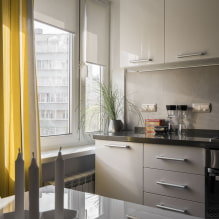 Рулонные шторы на кухню: виды, материалы, дизайн, цветовая гамма, комбинирование-3