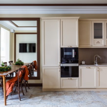 Зеркало на кухне: виды, формы, размеры, дизайн, варианты расположения в интерьере-5